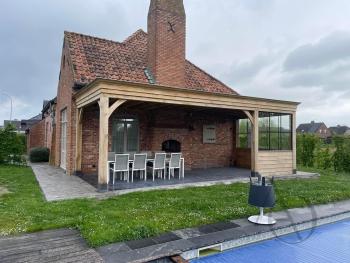 Eiken bijgebouw